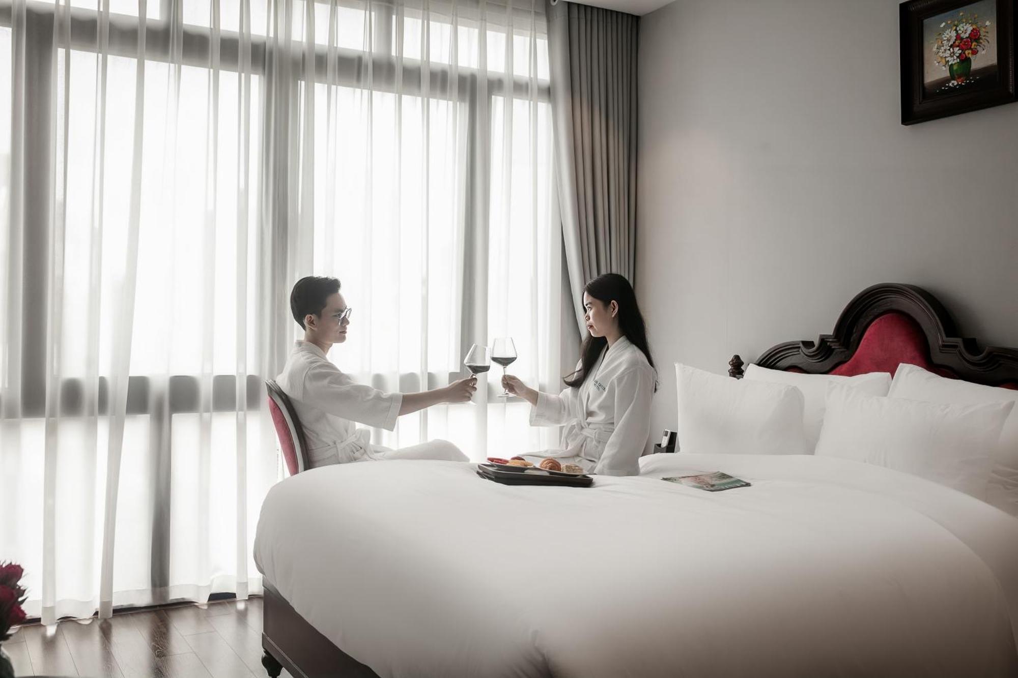 Serene Central Hotel Hanoi Zewnętrze zdjęcie
